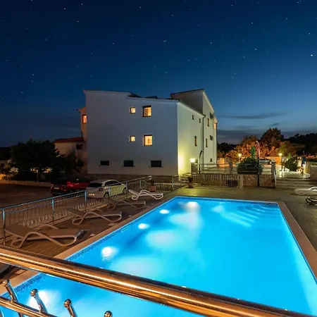 Karen - Two Bedroom With Balcony A1 Apartamento Vinišće