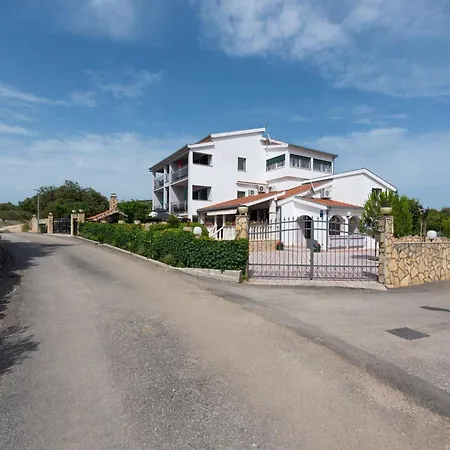 Apartamento Karen - Two Bedroom With Balcony A1 Vinišće