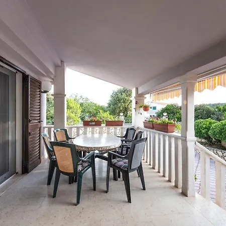 Karen - Two Bedroom With Balcony A1 Vinišće