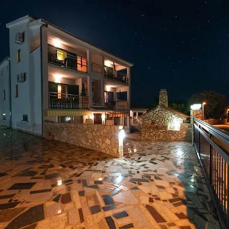 Karen - Two Bedroom With Balcony A1 Apartamento Vinišće
